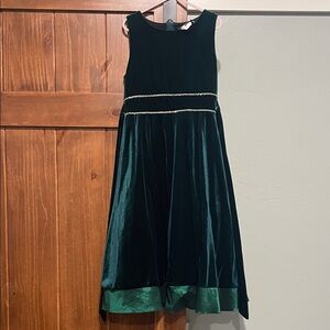 Rare Editions Green Velvet Formal Dress Sz 8